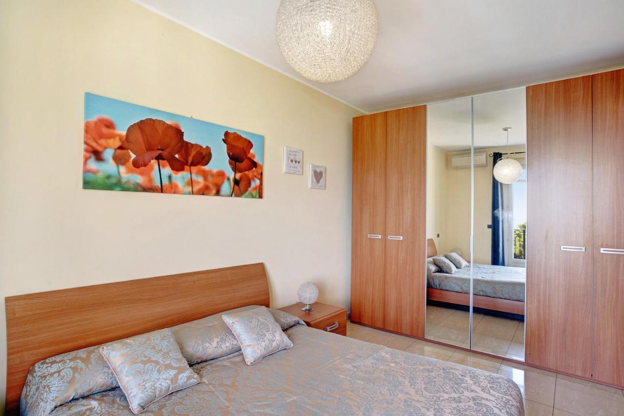 Casa Miradore 600 Mt Dal Mare Imperia Extérieur photo